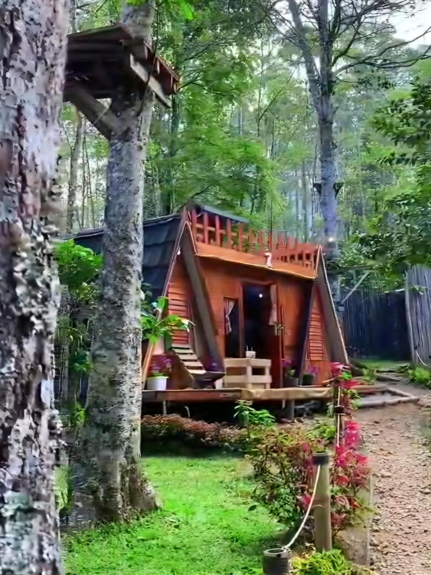 Penginapan Nuansa Riung Gunung Pangalengan Exterior photo